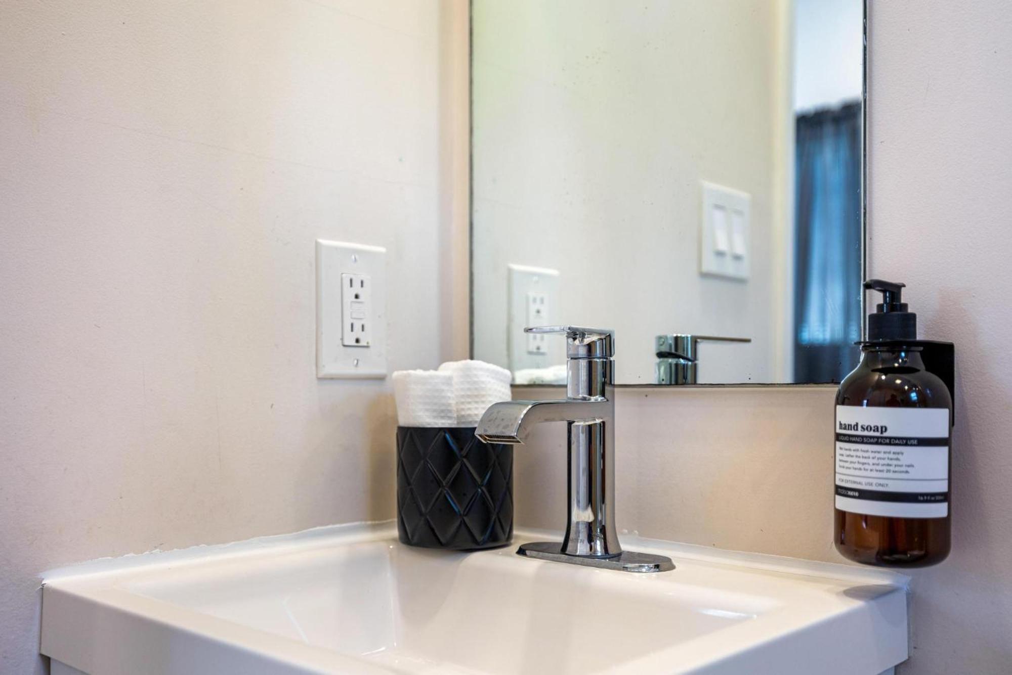Peaceful Urban Escape Close To Las Olas & Beach Fort Lauderdale Ngoại thất bức ảnh